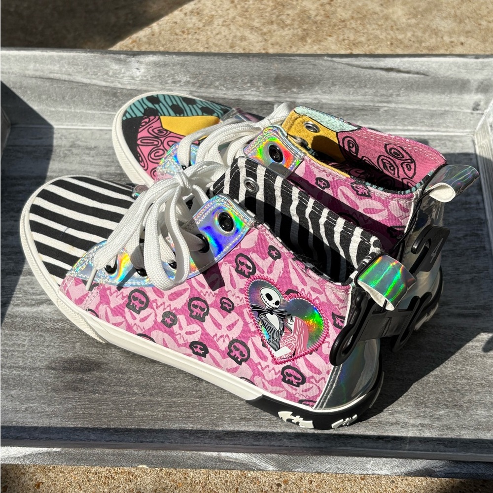 Disney Nightmare Before Christmas NWT Ground Up Girl’s High Top Sneakers Size 4 - Picture 2 of 10